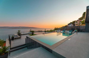 Villa Moon